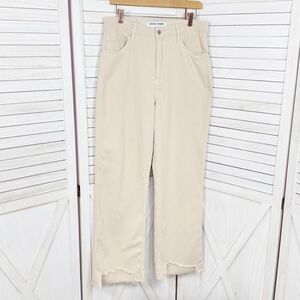 Social Tourist Ultra High Rise Raw Hem‎ Shark Bite Straight Leg Jeans Cream 31